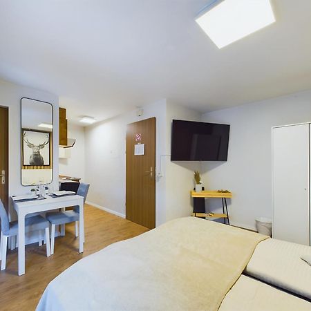 Relaxing Loft Haven Near Zermatt - Parking Free Lägenhet Täsch Exteriör bild